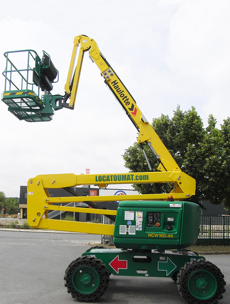Nacelle à flèche articulée 16m